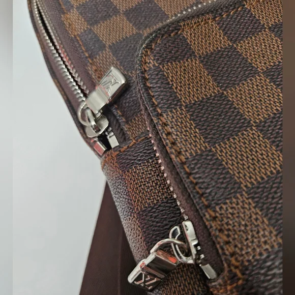 Men's Slingbag / crossbody - Picture 6 of 10